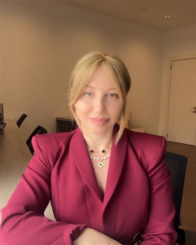 Эсмира  Алиева - Психолог